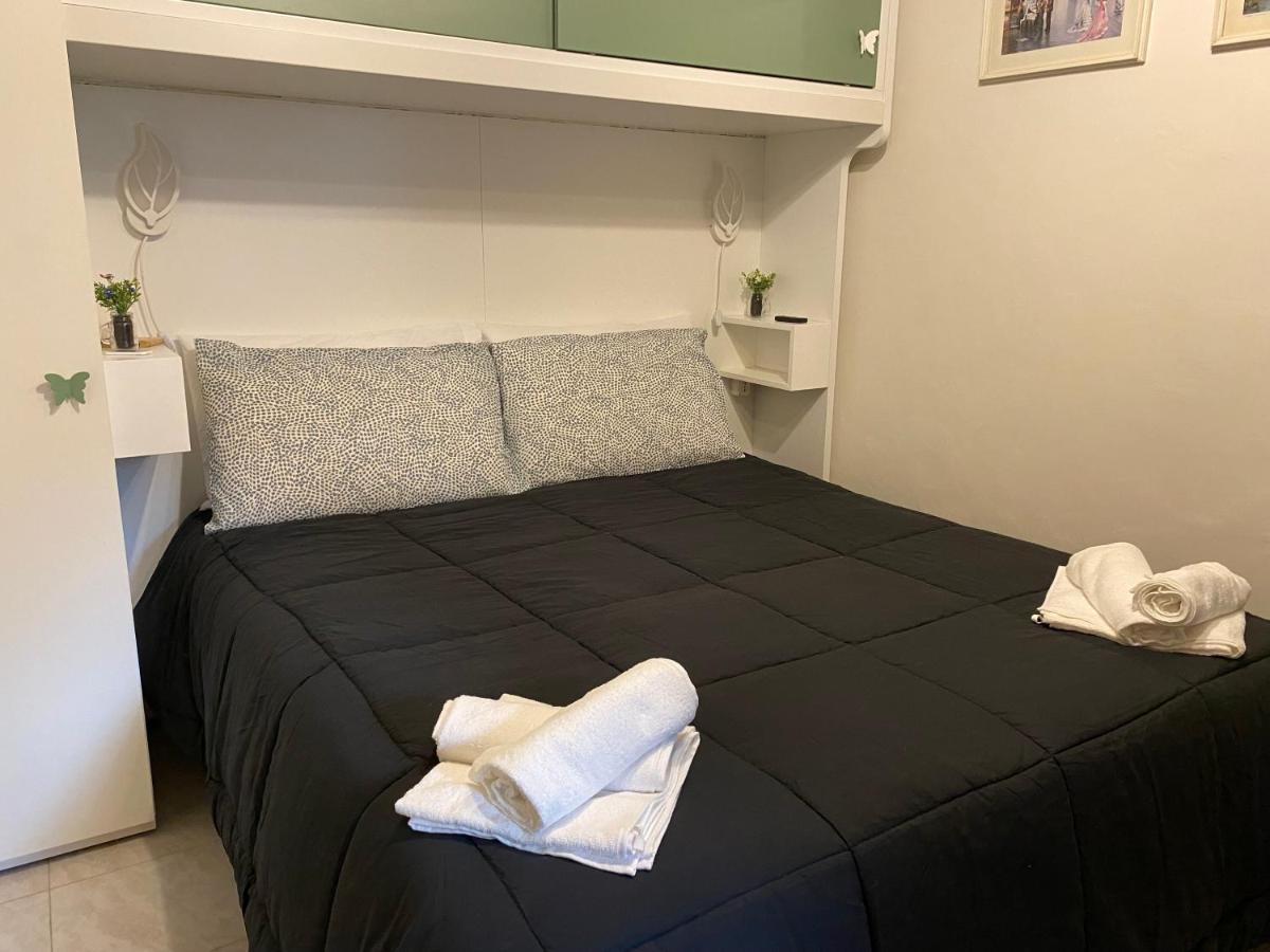 "The Gole Of Alcantara Living In The Dream'S Room" Graniti Luaran gambar