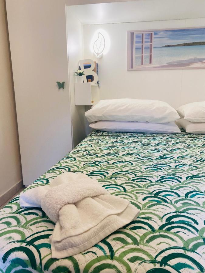 "The Gole Of Alcantara Living In The Dream'S Room" Graniti Luaran gambar